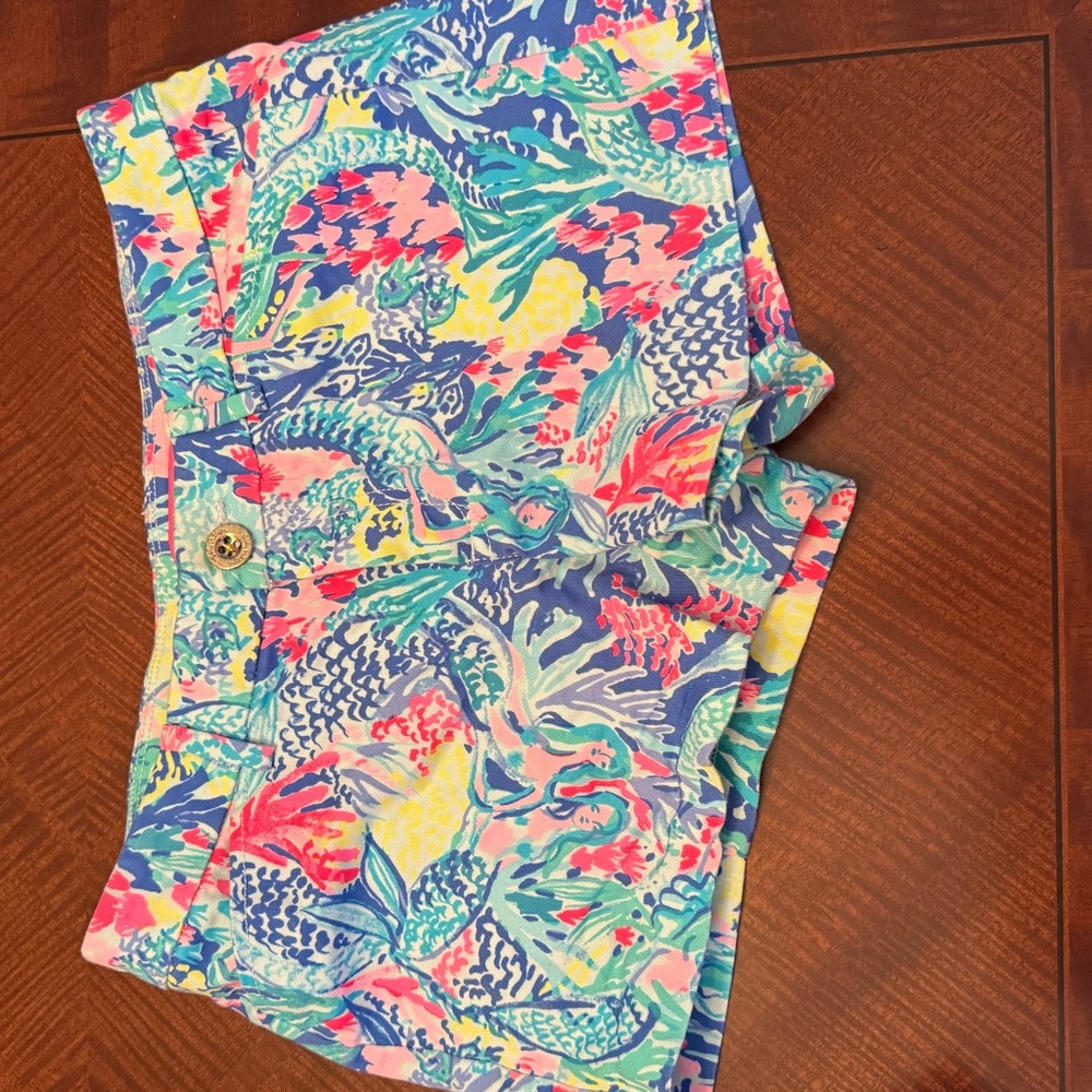 Lilly Pulitzer Mermaid Cove Shorts Size 4 - Picture 5 of 5